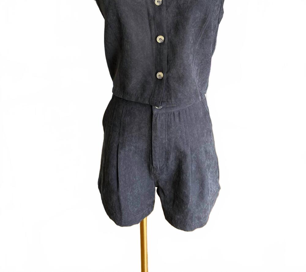 NEW KLD. SIGNATURE women's jackie suede vest in black